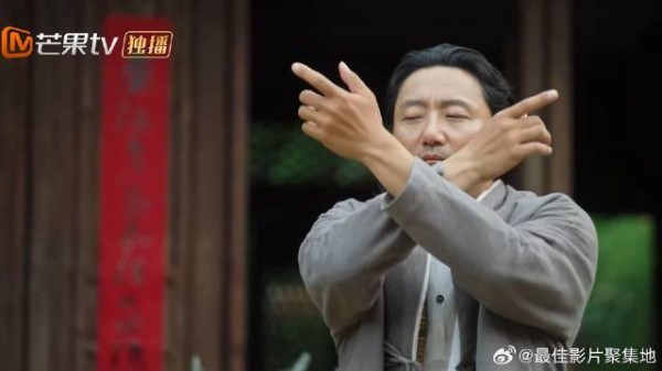 马爷修行需要安静,只喜欢动物不喜欢人,跟猫有说不完的话