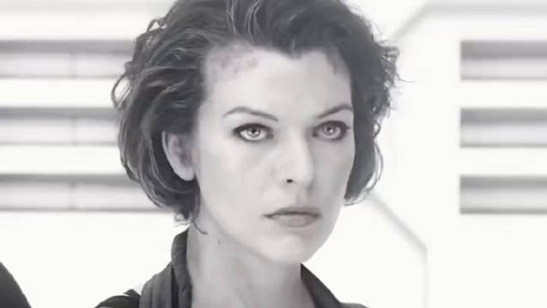 你跟我讲Milla Jovovich会是Galina?! 下巴依旧在很惊讶