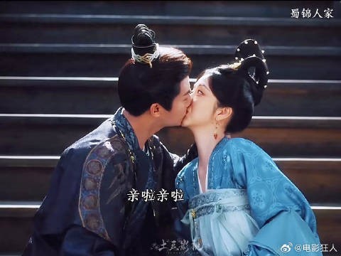 杨锦官表白啦化身定期狂魔盯得英英都害羞啦