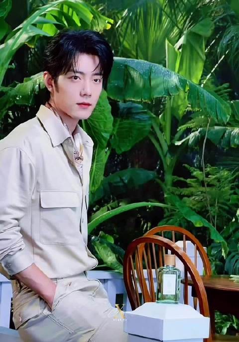 看呆了啊啊啊~香 甜 俊!给我亲亿口吧
