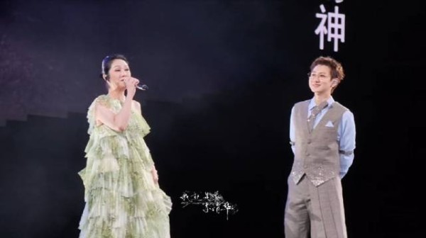 嘉宾是杨千嬅！合唱《如果爱忘了》