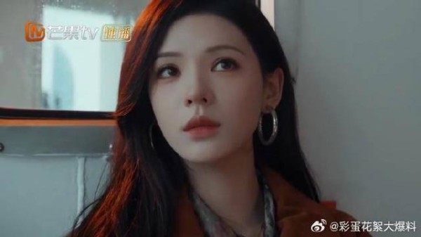 悲惨童年!李靳屿从小被妈抛弃,有妈还像个留守儿童
