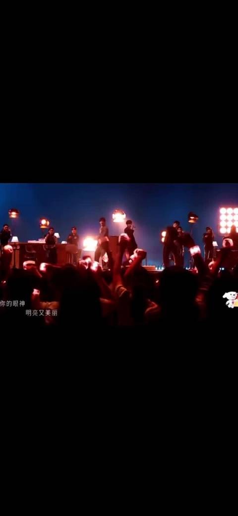 王赫野预判张彬彬动作，手指天配合严丝合缝