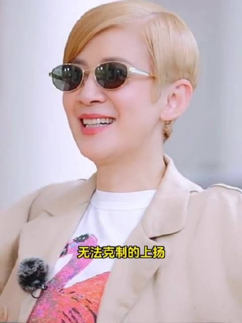 吴君如看到邓为那裂开的嘴角简直演我啊！