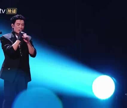 逛遍各个训练室,四处观摩其他哥哥练习,李光洁也算是另一种沉浸式备战