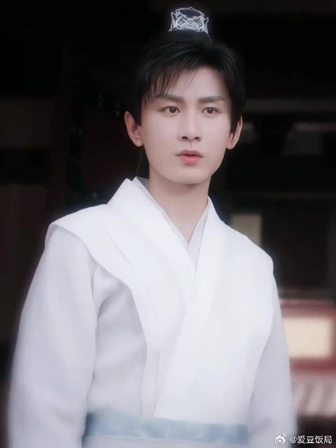 这年李相夷15岁,名满江湖,是正道武林唯一的光