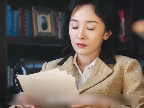 他设置关卡试探，严查出城抓捕地下党