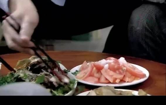 金婚:吃完的时候还好好的,要睡觉了又吵起来,真是一对欢喜冤家