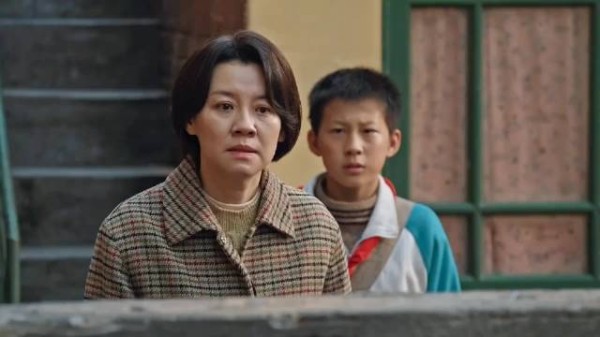 女人没想到十几年的邻居，竟然背刺丈夫让他下了岗