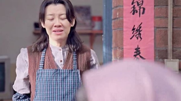 看得我的锭子是捏了又捏！
