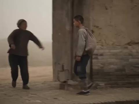曾经的少年用满腔热血，换来如今家国无恙