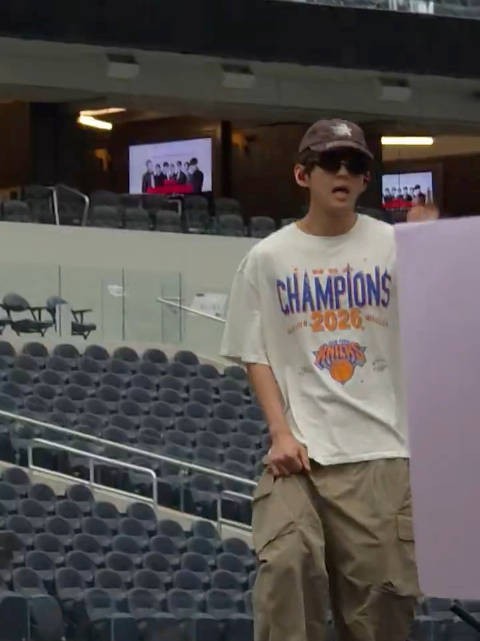 金泰亨kpop永一 260907 | BTS洛杉矶演唱会Day4 终场啦 嫩嫩的小猪咪