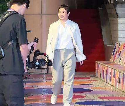 总有人热衷于争论：沈腾和周星驰，谁才是更好的喜剧之王
