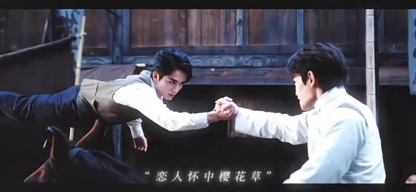 “往后退三步 我会在你后面给你留后路的”