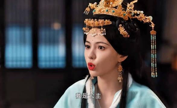 女孩子间的友谊也太好了,处处护着她,不让她受到半点伤害