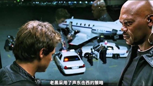 黑帮万米高空放毒蛇灭口,整架飞机变成人间炼狱