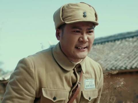你摁住啊,要不就炸了!