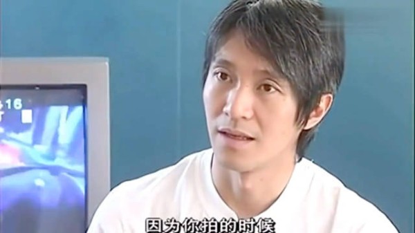 杨澜访谈周星驰:内地学生把《大话西游》拔高了你高兴吗?