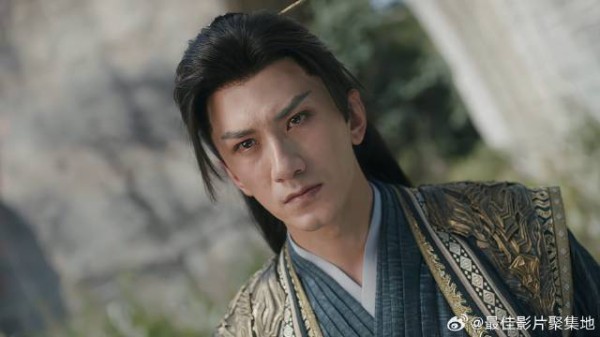 笛飞声出关 李莲花偷偷跟踪,却被一招重伤