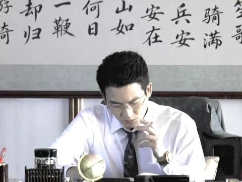 欧豪演间谍被大妈识破，家常问话直击要害