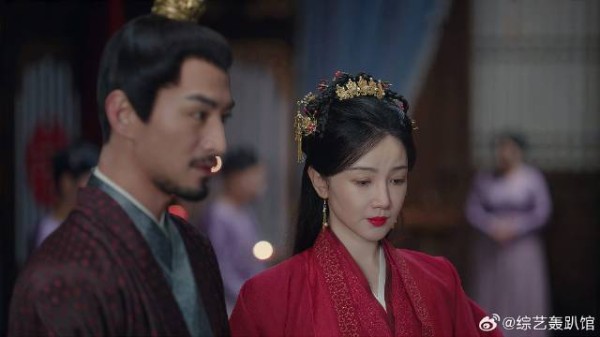 陈小纭如愿嫁给嫡长子做妾,不料刚进门就被正室刁难