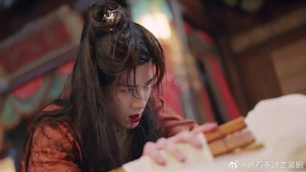 九思鞭打自己吐血,只为给玉茹换一声道歉,这才是大丈夫