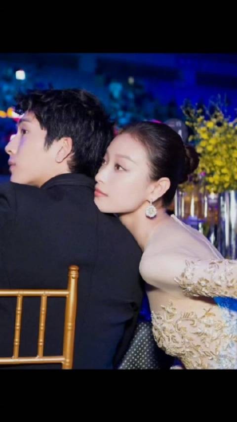 井柏然倪妮名下公司在同一栋楼,倪妮名下仅3家企业存续