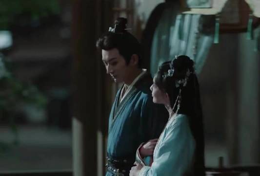 假装夫妻这一块，俩人有八百个心眼子！