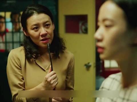 女子在景区当众大闹,无意间揭开了他人心底的伤痛伤疤
