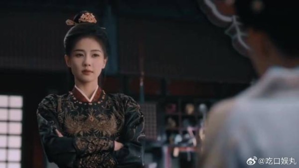 宫中玉兰枯死之谜,宠妃一语拿捏女官
