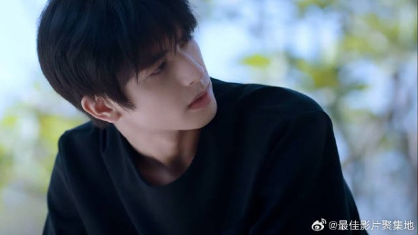 陈婷残疾被现任抛弃,舅舅让凌霄照顾,凌霄愤怒回应