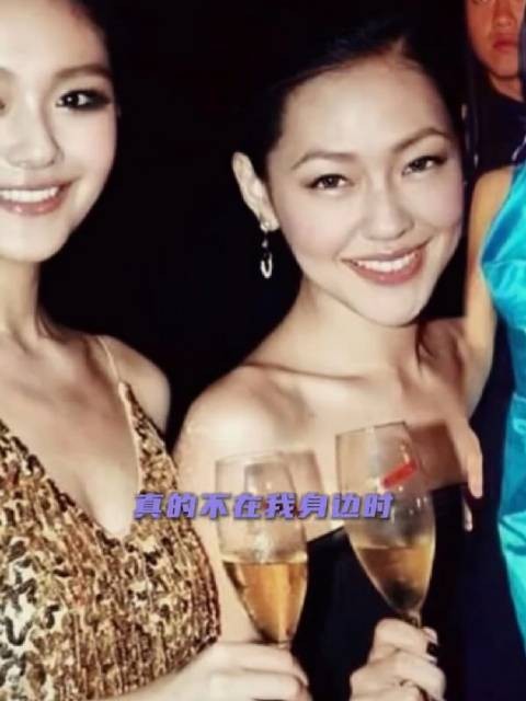 哪怕提前做好万全准备,大s再度提起旧事,情绪依旧难控哽咽落泪 大s 小s