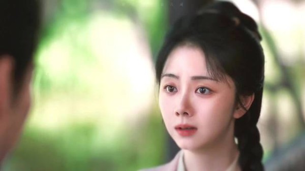 这部剧不炒cp没有暧昧镜头,这不就是观众想看到的吗?谭松韵全靠演技征服观众