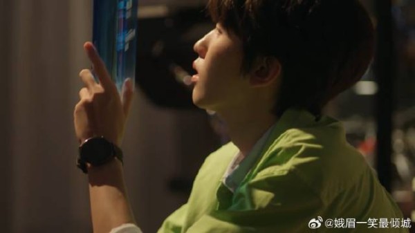 李浩宇就是天使小孩，为了让爸爸开心，努力拿各种奖杯