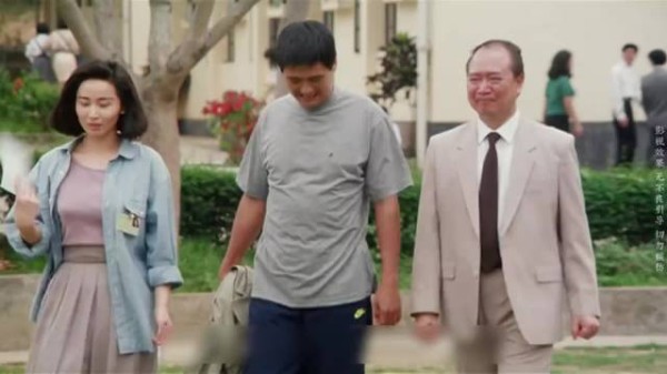 《越狱大逃杀:监狱长竟是幕后黑手?》揭秘真相,悬疑升级!
