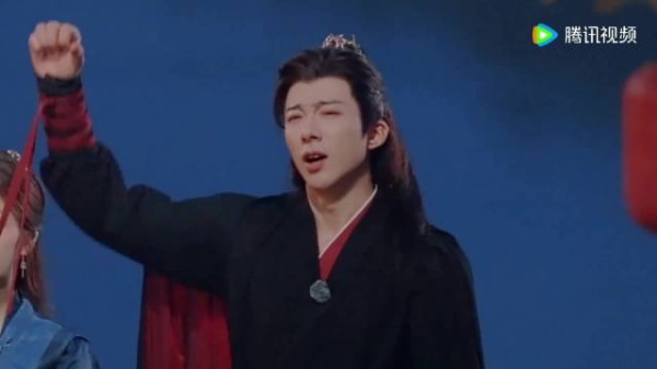 绝对有毒,一天满脑子都是“龙咚军” 太魔怔了,满足你