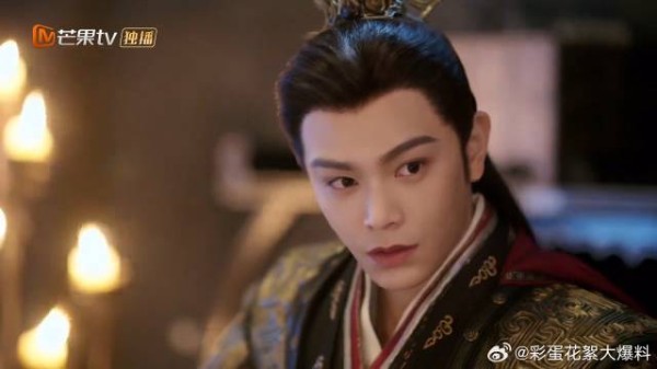 颜幸当众撒糖？沈渡会意配合演戏，这表情太逗了！