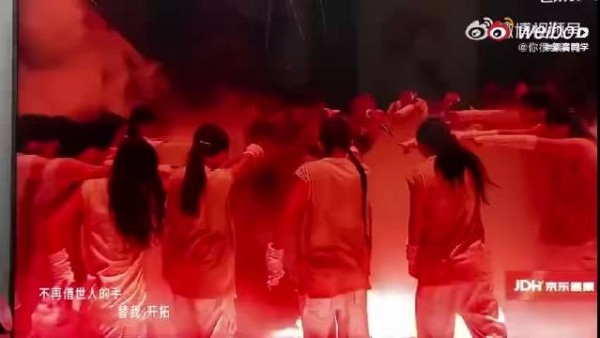 张卓尔邵子恒这高音接力听得我起立鼓掌，稳成这样，排练没少下功夫