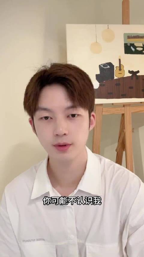 董力一家四口重游取景地，两孩子未打码正脸出镜