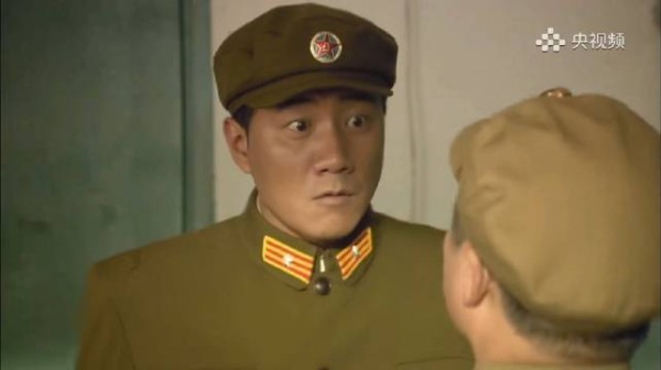 金婚风雨情:室友见色起意看上了舒曼,要和耿直抢人,完全不管他俩通信六年