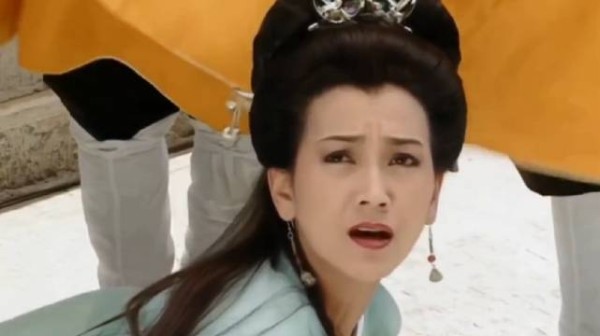 为什么法海这么执着于抓白素贞呢