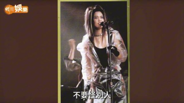 王馨平直言演艺圈残酷现实，红有压力不红好惨