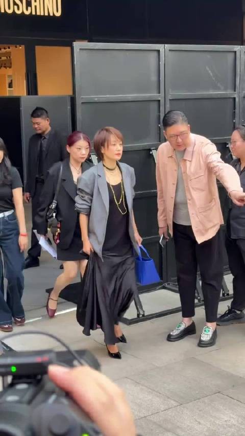 马伊琍短发很有气质！真的罗子君本君，眼神很坚韧！自然大气的美！