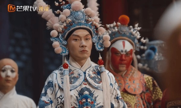 从武丑龙套到梨园宗师：读懂《云雀叫天录》里孟金福的逆袭人生