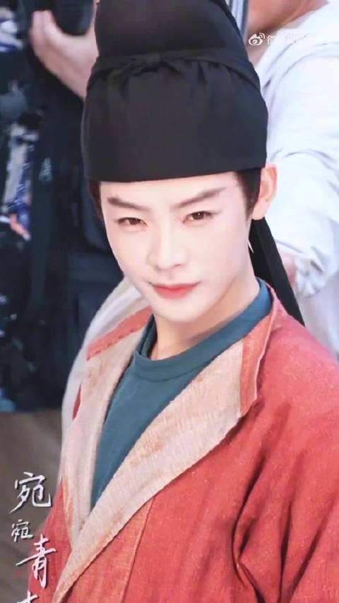陈丽君祝缨女扮男装英气十足