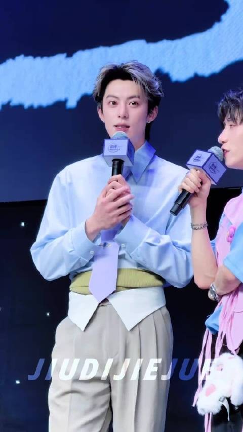 你要我们开心你自己也要开开心心的好吗