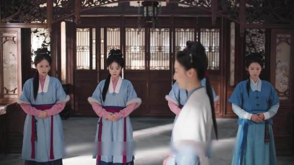兰香如故:许兰香几人升为二等丫鬟,迎来上任第一课