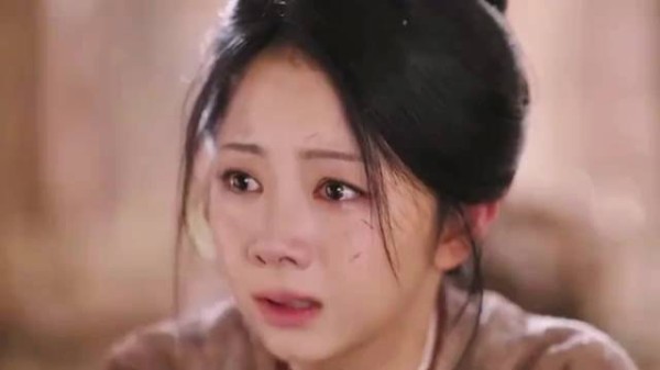 兰香如故 谭松韵 许兰香得罪国公之女,被卖进青楼,林锦岐立誓救人