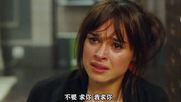 顶尖特工识破未婚妻卧底身份,戒指成关键,瞬间枪战