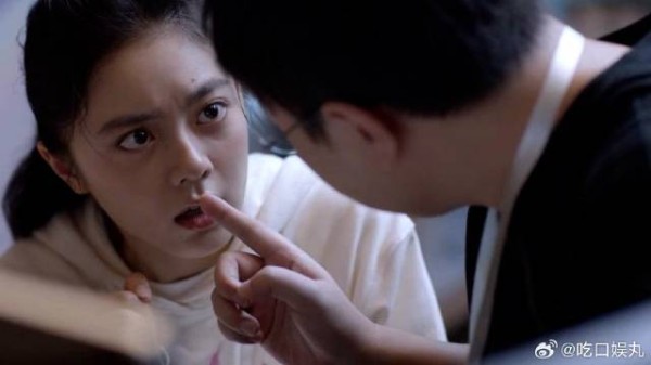 林妙妙拍摄视频上线,问总监效果,总监:你这是眼屎吗